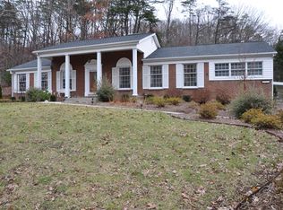 2714 Winterberry Ave, Covington, VA 24426