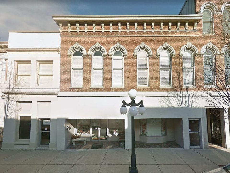1st image of 203-214 W Main St