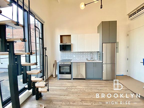 3rd image of 486 Lefferts Ave #5