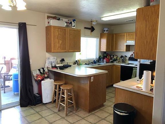 4th image of 441 E Sunland Dr #11