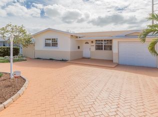 5520 Hayes St, Hollywood, FL 33021