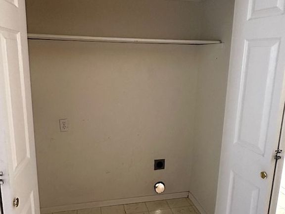 2nd image of 953 S Harmony Ln