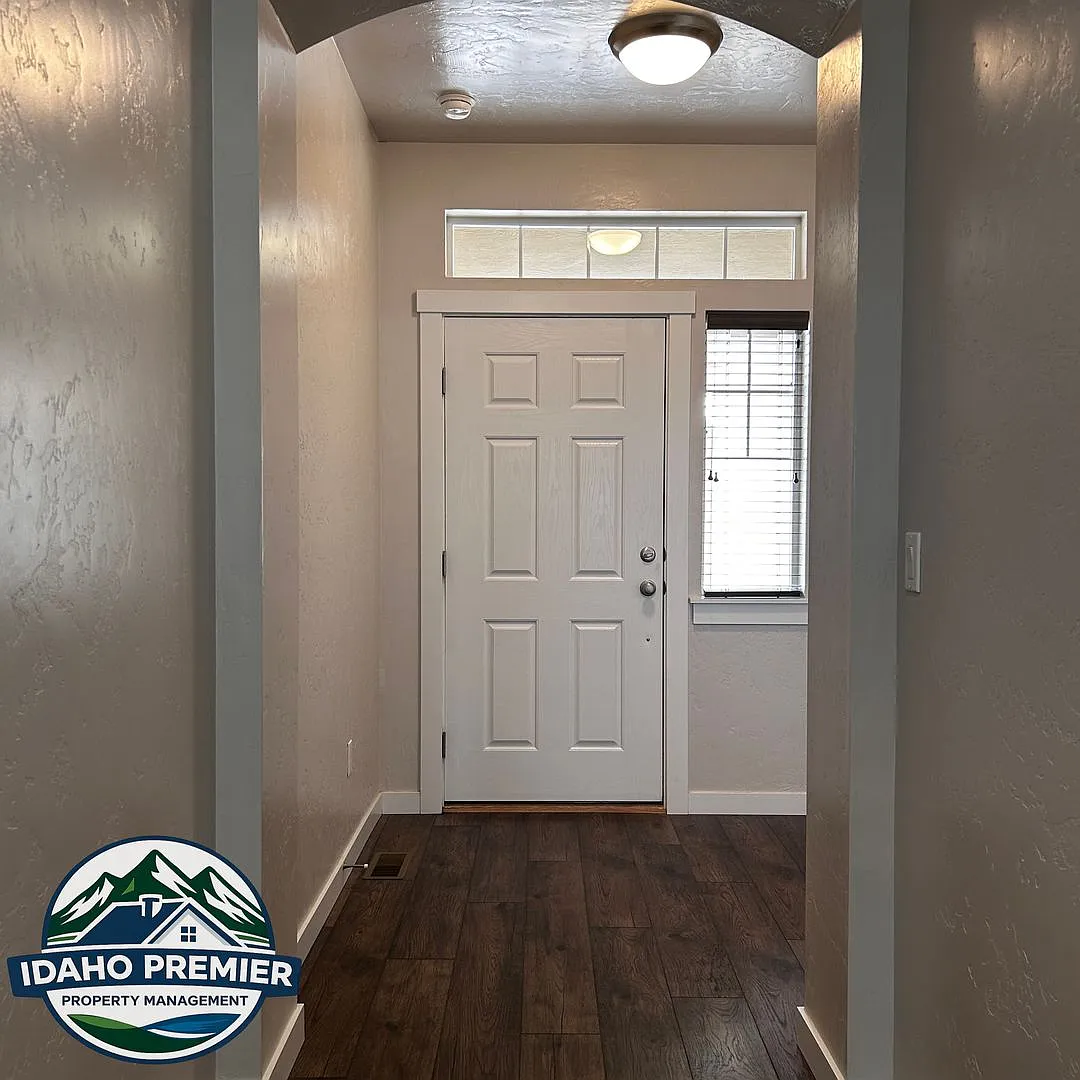 Comfortable Kuna Living with a Serene, Private Backyard! — Photo 3