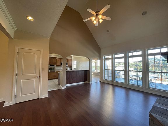 4th image of 1622 Spear Point Ln