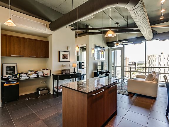 4th image of 1 E Lexington Ave Unit 1405