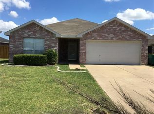 1033 Magnolia Ln, Cedar Hill, TX 75104