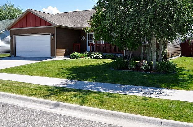 1st image of 2808 Donna Ave