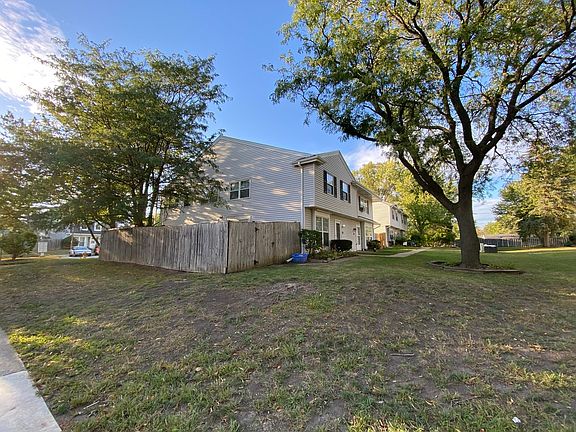 3rd image of 15 L Fernwood Dr