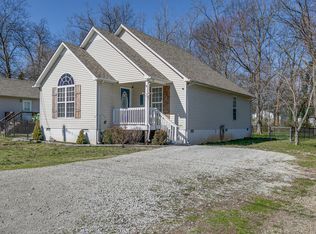 418 S Main St #W, Mount Pleasant, TN 38474