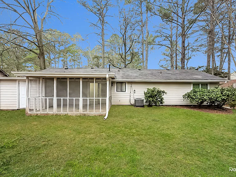 8990 Sterling Ridge Ln — Photo 14