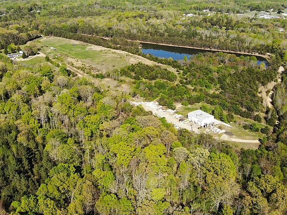 4th image of 125 Perry Winkle Ln
