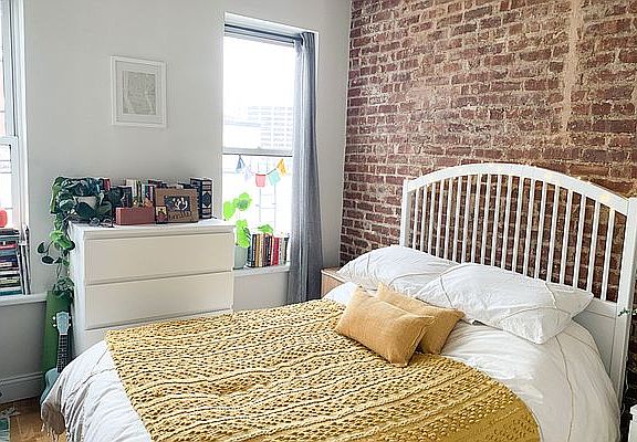 4th image of 150 Stanton St #4A