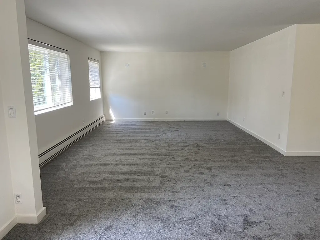 Princess Apartments — Photo 4