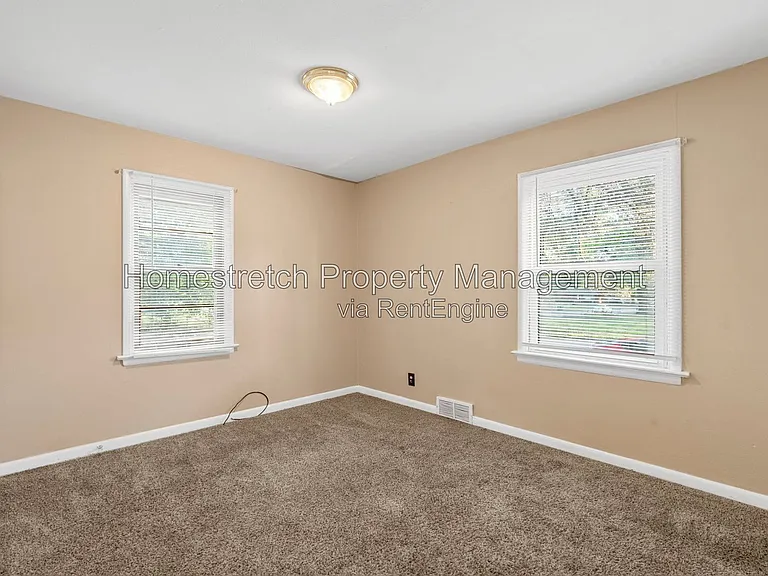 8253 Frost Ave — Photo 11