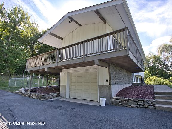 5th image of 20 Lauretta Drive