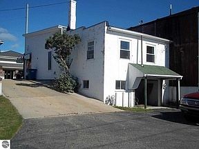4th image of 547 W Lake St