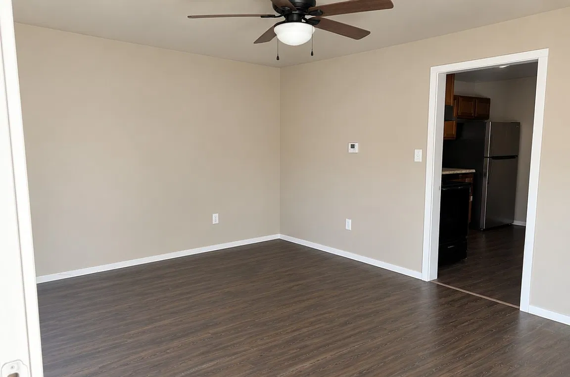 1 bed, $795 — Photo 1