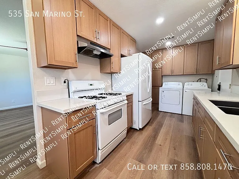 535 San Marino St — Photo 10
