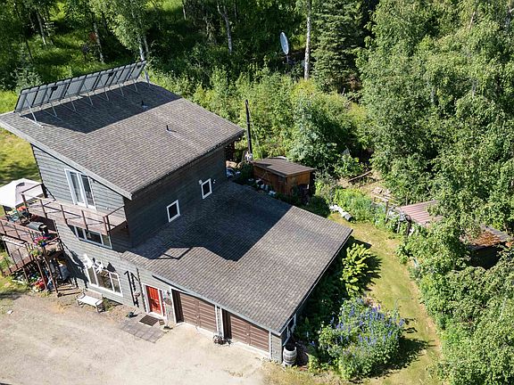 2nd image of 1995 Red Berry Rd