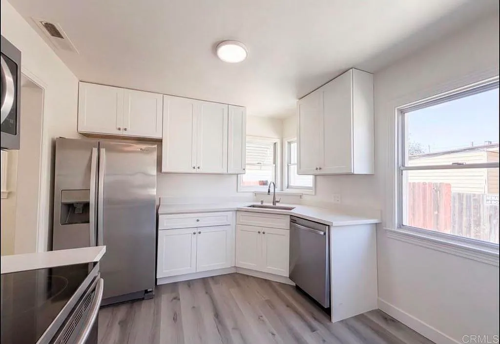 2 bed, 1.0 bath, 111 sqft, $1,500 — Photo 4