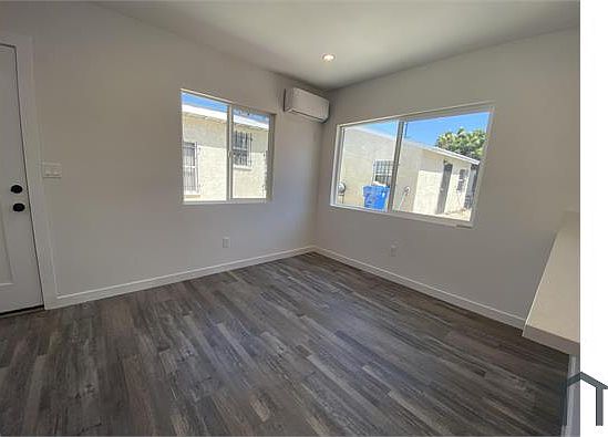 2nd image of 9708 Wilmington Ave
