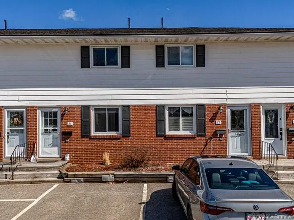 50 Colwell Dr #21, Fredericton, NB E3A 6R3