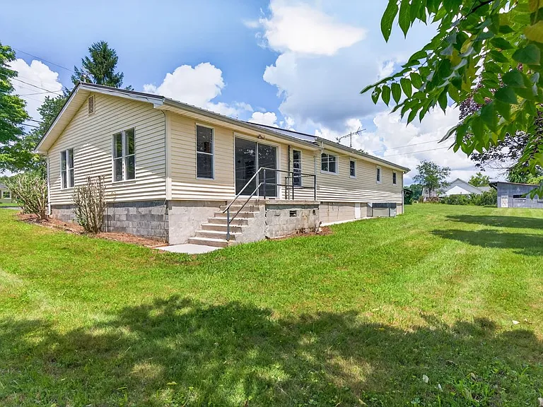 295 Bilbrey Rd — Photo 3