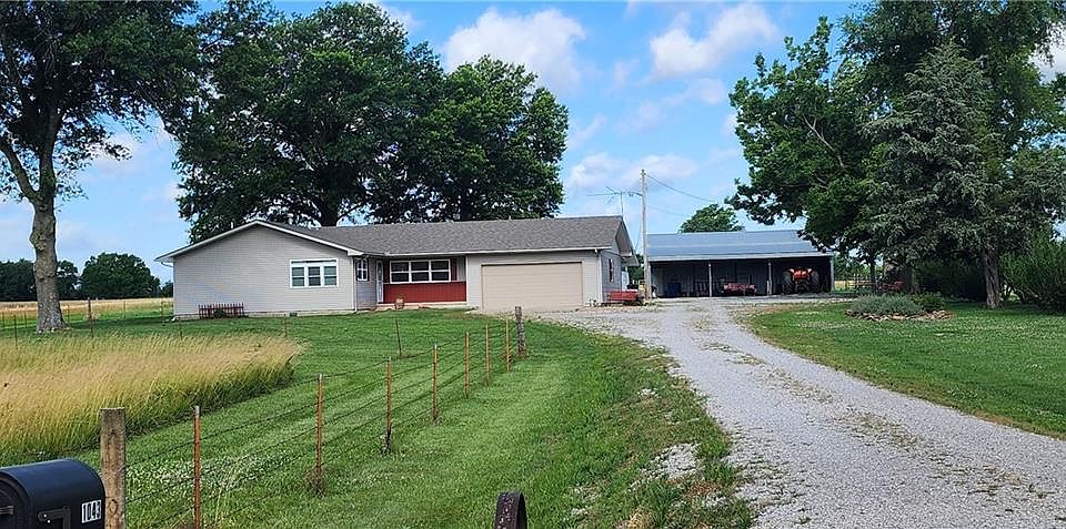 1st image of 1043 S 190th St