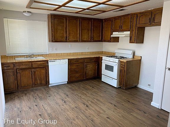 4th image of 1345 S Court St #8498247