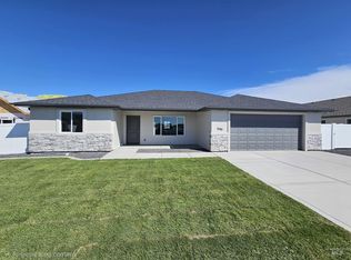 946 Tunnel St, Twin Falls, ID 83301