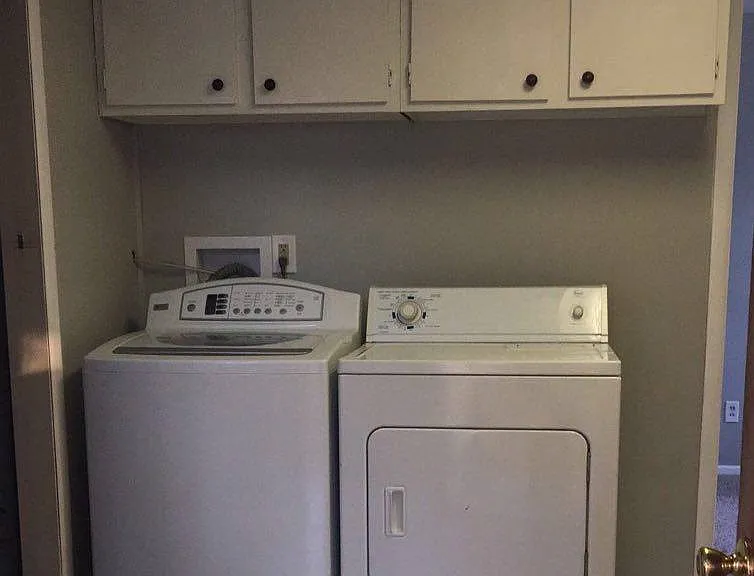 1503 Cambridge Dr — Photo 6