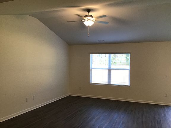 5th image of 1217 Dogwood Neck Dr