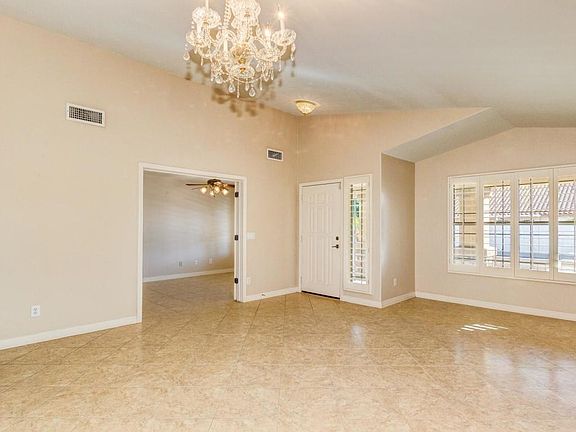 4th image of 15348 W Doll Ln