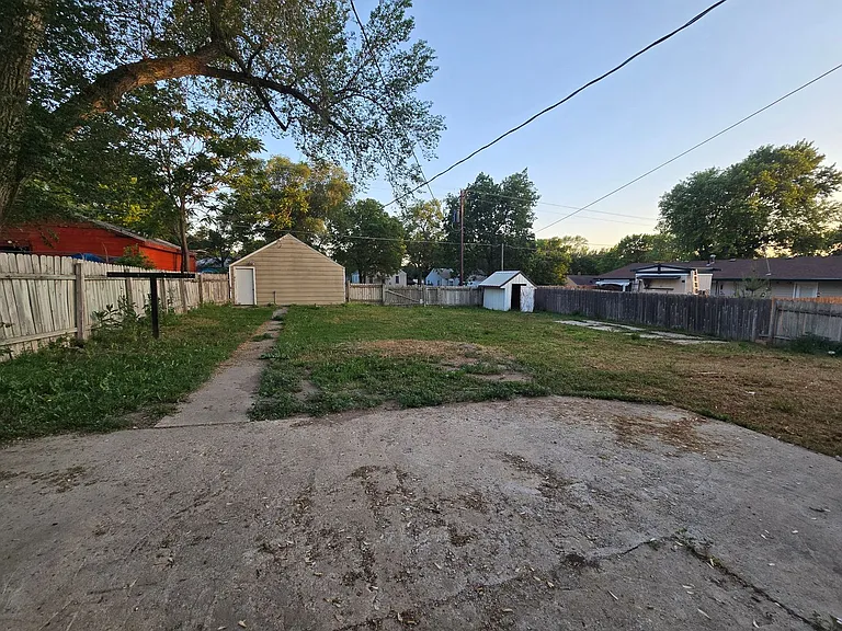 1006 Dexter St — Photo 31