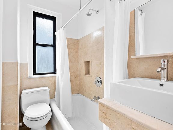 3rd image of 706 W End Ave #14E