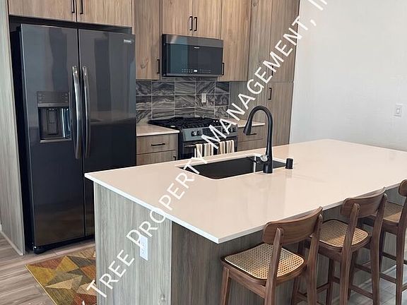 3rd image of 10918 N Honeysuckle Dr