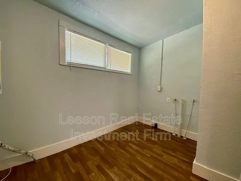 3240 Jackson St — Photo 11