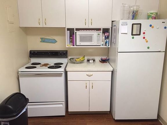 3rd image of 20201 Fairmount Blvd APT 102