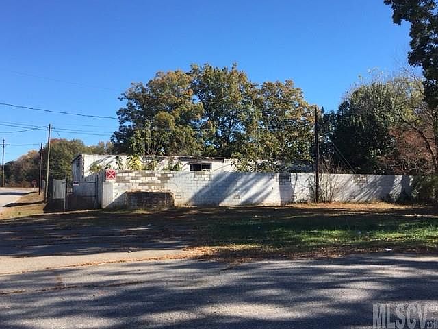 1st image of 60 E 27th St