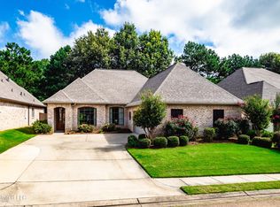 126 Hampton Ln, Madison, MS 39110