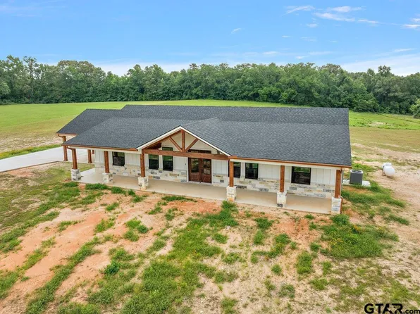 2074 County Road 2407, Rusk, TX 75785