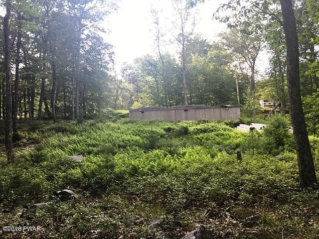 1st image of 183 Lakewood Dr
