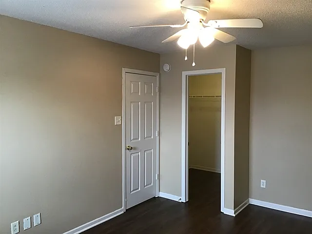 8838 Squire Boone Ct — Photo 17
