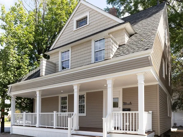 4 Remick Ter, Newton, MA 02458