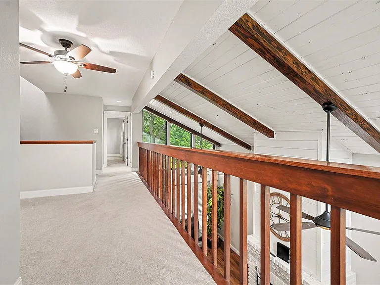 18242 Lakeside Ln — Photo 11