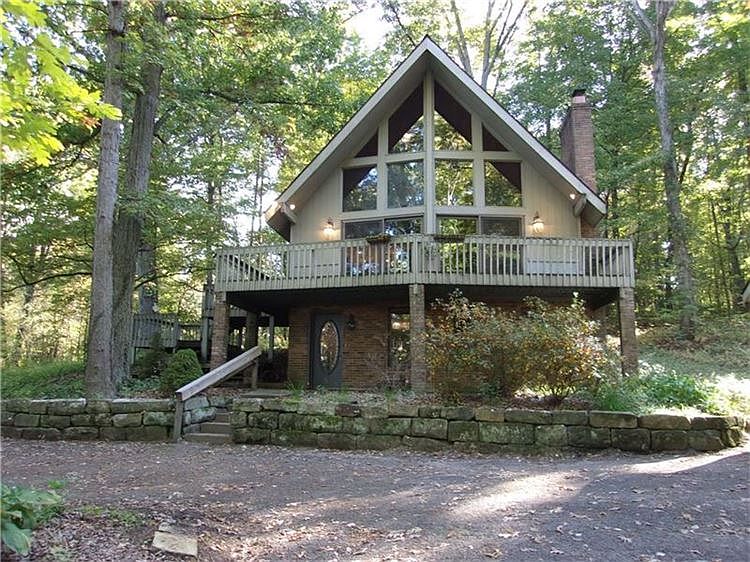 40 Habarka Rd, West Middlesex, PA 16159 Zillow