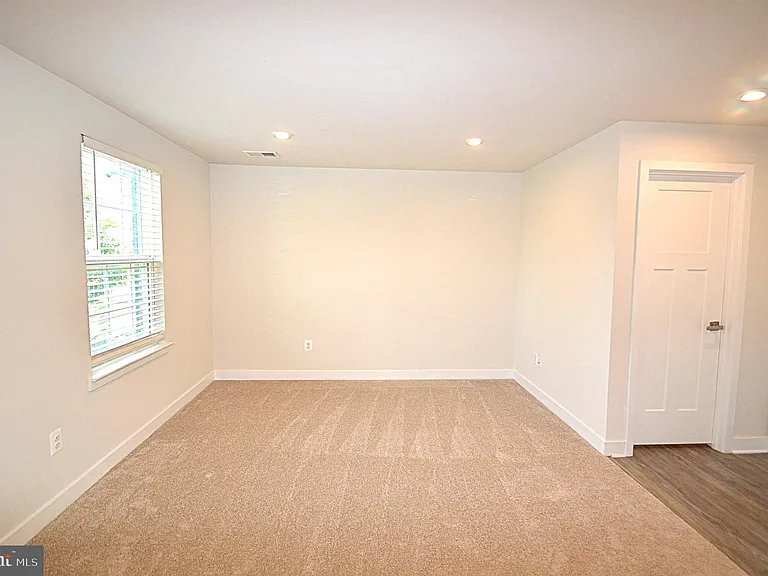 11328 Willow Green Cir — Photo 4