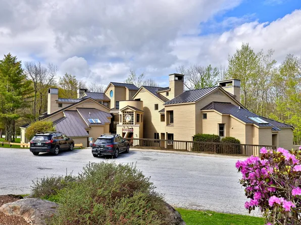 55 Fox Hollow Village #A-4, Mendon, VT 05701