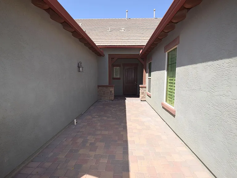 2192 E Coconino Pl — Photo 32
