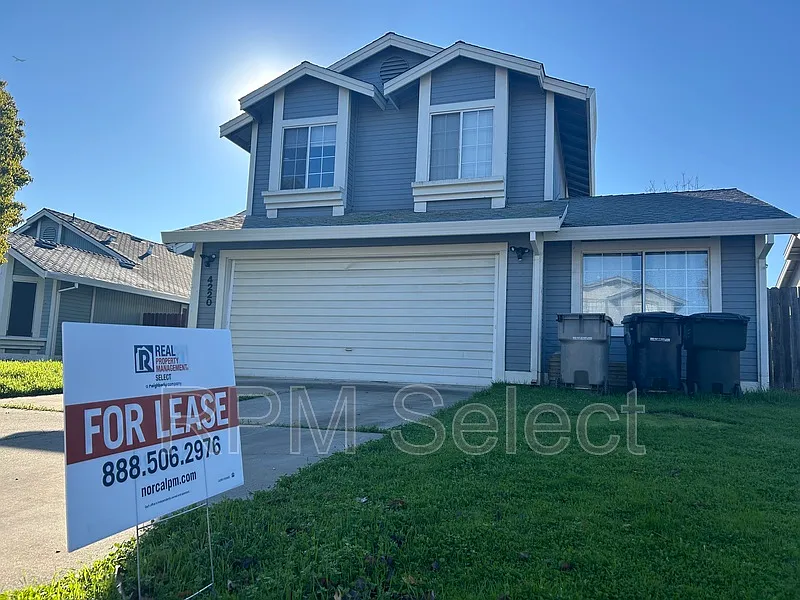 4220 Dymic Way photo 1